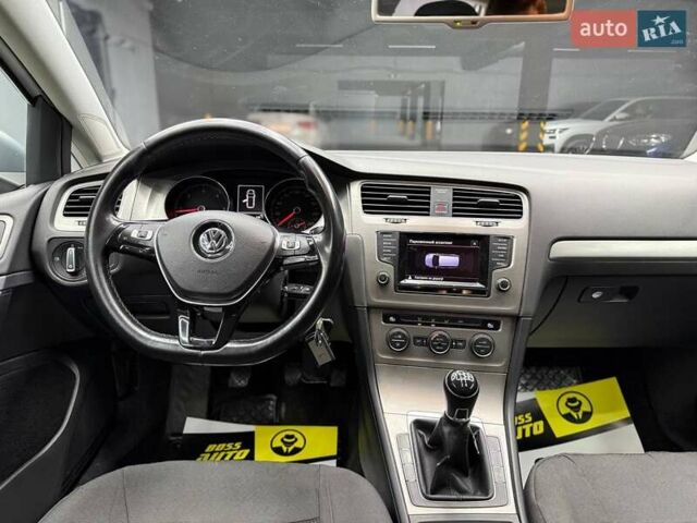Сірий Фольксваген Гольф, об'ємом двигуна 1.6 л та пробігом 461 тис. км за 10700 $, фото 11 на Automoto.ua