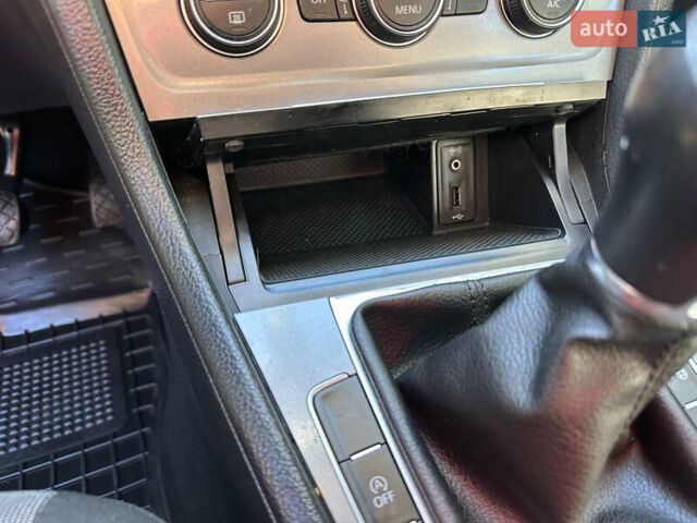 Фольксваген Гольф 2015 в Червонограде на Automoto.ua Серый Фольксваген Гольф, объемом двигателя 1.6 л и пробегом 223 тыс. км за 12157 $, фото 42 на Automoto.ua