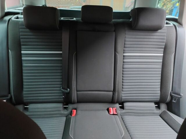 Сірий Фольксваген Гольф, об'ємом двигуна 1.6 л та пробігом 239 тис. км за 10750 $, фото 6 на Automoto.ua