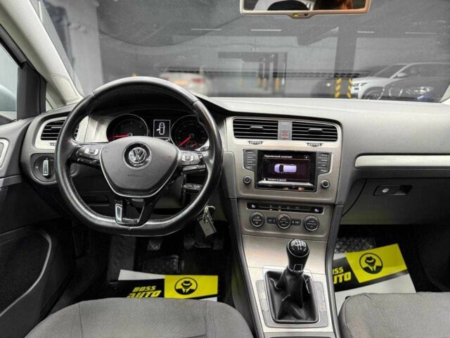 Серый Фольксваген Гольф, объемом двигателя 1.6 л и пробегом 461 тыс. км за 10700 $, фото 11 на Automoto.ua