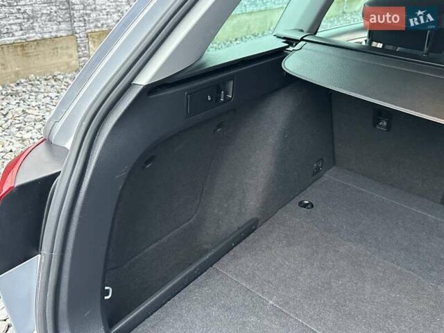 Серый Фольксваген Гольф, объемом двигателя 1.6 л и пробегом 236 тыс. км за 11450 $, фото 85 на Automoto.ua