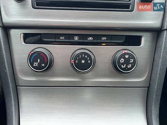 Серый Фольксваген Гольф, объемом двигателя 1.8 л и пробегом 194 тыс. км за 11800 $, фото 25 на Automoto.ua