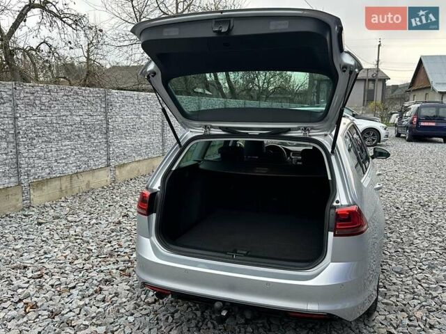 Серый Фольксваген Гольф, объемом двигателя 1.6 л и пробегом 236 тыс. км за 11450 $, фото 83 на Automoto.ua