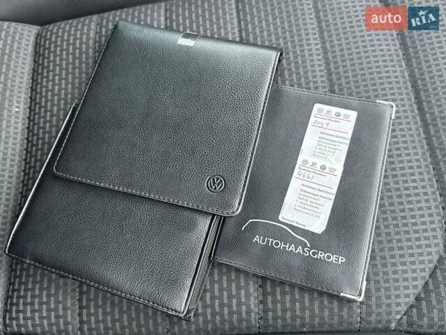 Серый Фольксваген Гольф, объемом двигателя 1.6 л и пробегом 236 тыс. км за 11450 $, фото 80 на Automoto.ua