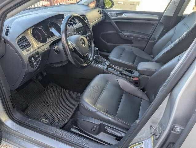 Серый Фольксваген Гольф, объемом двигателя 2 л и пробегом 121 тыс. км за 3900 $, фото 6 на Automoto.ua