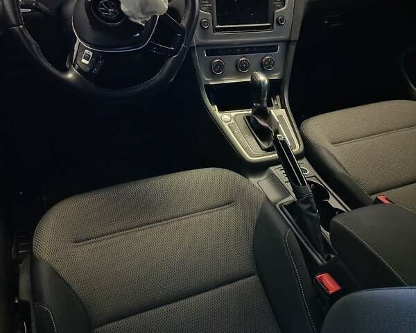 Серый Фольксваген Гольф, объемом двигателя 2 л и пробегом 85 тыс. км за 9999 $, фото 7 на Automoto.ua