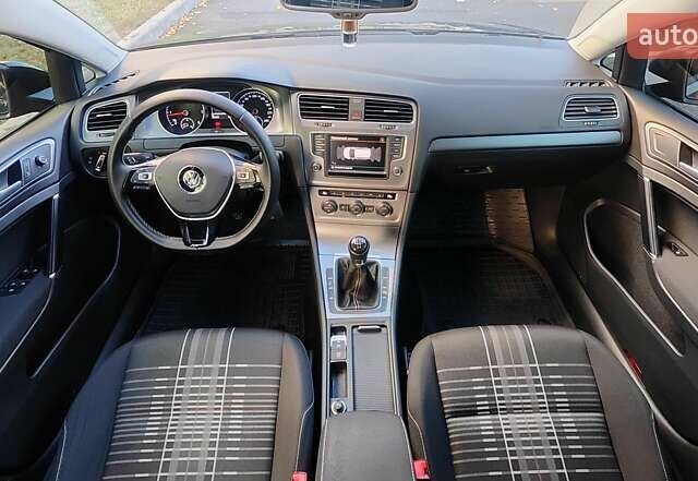 Сірий Фольксваген Гольф, об'ємом двигуна 1.6 л та пробігом 293 тис. км за 11800 $, фото 52 на Automoto.ua