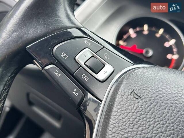 Серый Фольксваген Гольф, объемом двигателя 1.8 л и пробегом 194 тыс. км за 11800 $, фото 20 на Automoto.ua