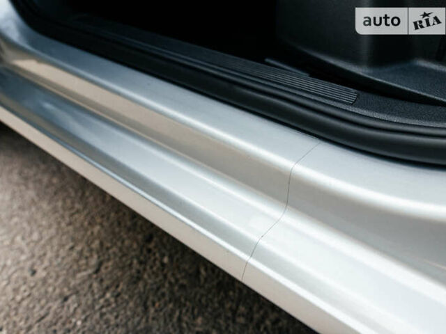 Серый Фольксваген Гольф, объемом двигателя 1.6 л и пробегом 250 тыс. км за 11100 $, фото 45 на Automoto.ua