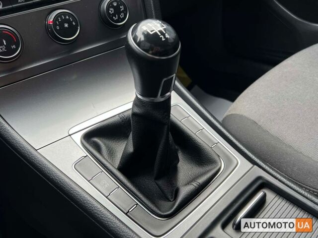 Сірий Фольксваген Гольф, об'ємом двигуна 1.6 л та пробігом 285 тис. км за 10999 $, фото 13 на Automoto.ua