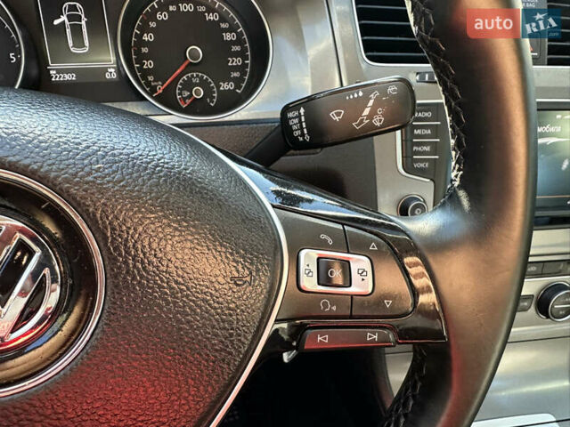 Фольксваген Гольф 2015 в Червонограде на Automoto.ua Серый Фольксваген Гольф, объемом двигателя 1.6 л и пробегом 223 тыс. км за 12157 $, фото 37 на Automoto.ua