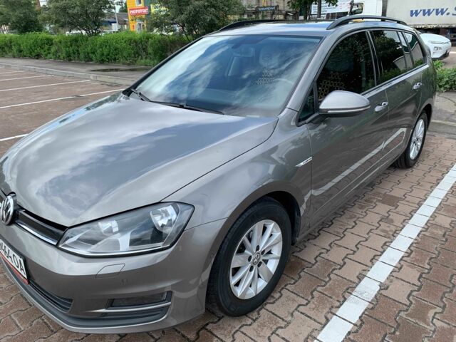 Серый Фольксваген Гольф, объемом двигателя 1.6 л и пробегом 245 тыс. км за 9999 $, фото 7 на Automoto.ua