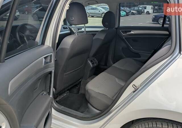 Серый Фольксваген Гольф, объемом двигателя 1.97 л и пробегом 151 тыс. км за 14000 $, фото 7 на Automoto.ua