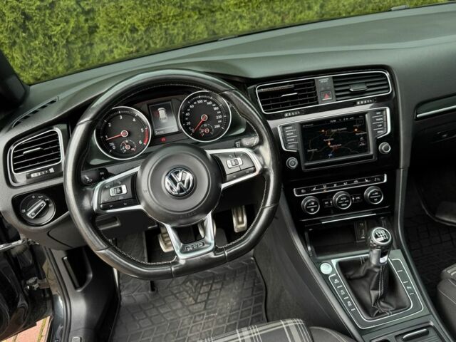 Фольксваген Гольф 2015 в Хмельницком на Automoto.ua Серый Фольксваген Гольф, объемом двигателя 2 л и пробегом 333 тыс. км за 11999 $, фото 5 на Automoto.ua