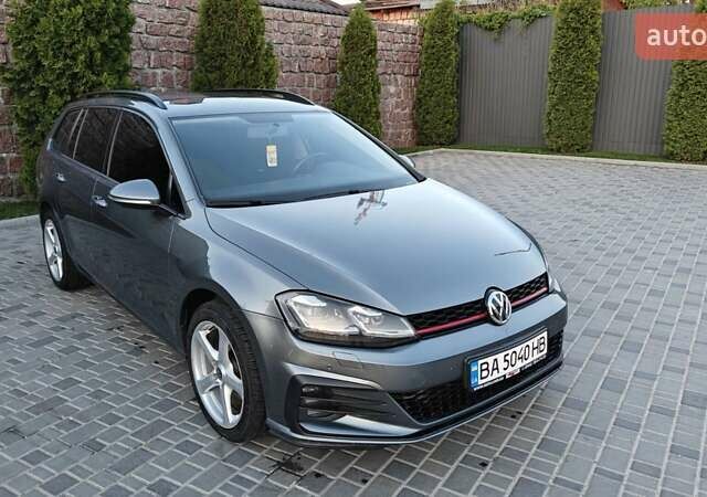 Серый Фольксваген Гольф, объемом двигателя 1.8 л и пробегом 184 тыс. км за 10600 $, фото 6 на Automoto.ua