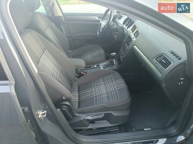 Серый Фольксваген Гольф, объемом двигателя 1.6 л и пробегом 282 тыс. км за 10200 $, фото 11 на Automoto.ua