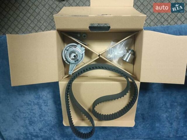 Серый Фольксваген Гольф, объемом двигателя 1.6 л и пробегом 282 тыс. км за 10200 $, фото 22 на Automoto.ua