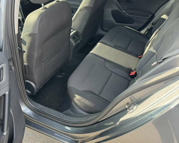 Серый Фольксваген Гольф, объемом двигателя 1.97 л и пробегом 194 тыс. км за 13250 $, фото 15 на Automoto.ua