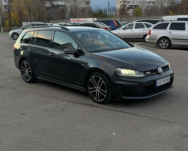 Серый Фольксваген Гольф, объемом двигателя 1.97 л и пробегом 264 тыс. км за 16000 $, фото 2 на Automoto.ua