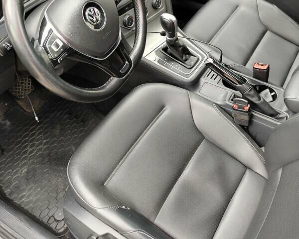 Серый Фольксваген Гольф, объемом двигателя 1.97 л и пробегом 269 тыс. км за 11400 $, фото 13 на Automoto.ua