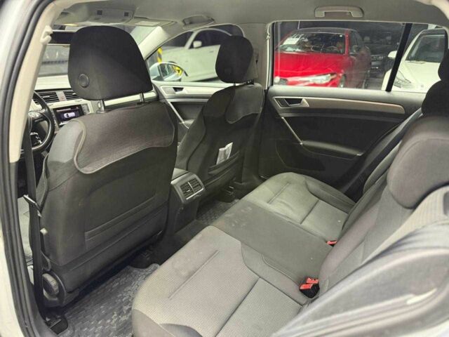 Серый Фольксваген Гольф, объемом двигателя 1.6 л и пробегом 461 тыс. км за 10700 $, фото 14 на Automoto.ua