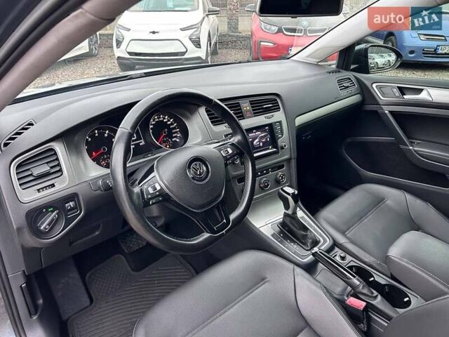 Серый Фольксваген Гольф, объемом двигателя 1.8 л и пробегом 194 тыс. км за 11800 $, фото 16 на Automoto.ua