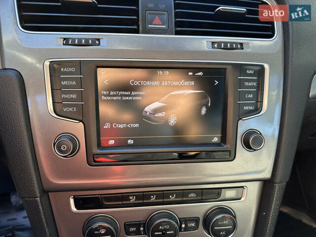 Фольксваген Гольф 2015 в Червонограде на Automoto.ua Серый Фольксваген Гольф, объемом двигателя 1.6 л и пробегом 223 тыс. км за 12157 $, фото 39 на Automoto.ua