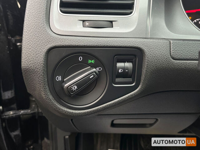 Сірий Фольксваген Гольф, об'ємом двигуна 1.6 л та пробігом 291 тис. км за 9999 $, фото 12 на Automoto.ua