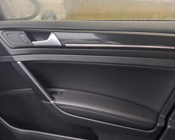 Серый Фольксваген Гольф, объемом двигателя 1.97 л и пробегом 140 тыс. км за 15900 $, фото 16 на Automoto.ua