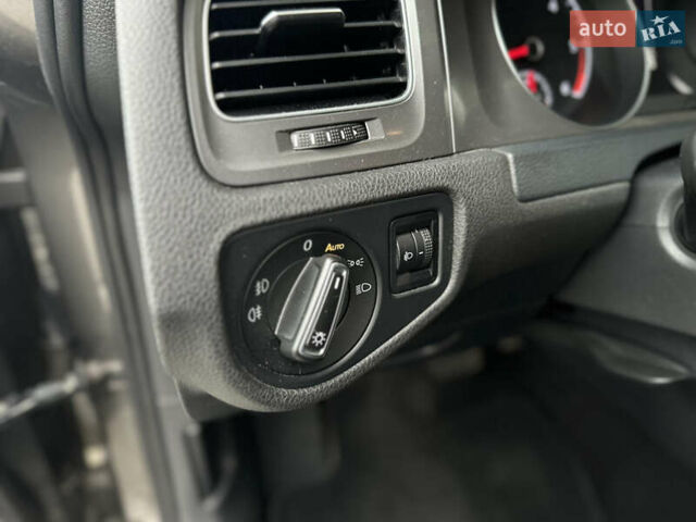 Сірий Фольксваген Гольф, об'ємом двигуна 1.97 л та пробігом 239 тис. км за 14500 $, фото 10 на Automoto.ua