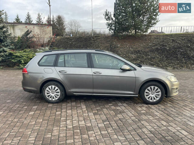 Серый Фольксваген Гольф, объемом двигателя 1.6 л и пробегом 237 тыс. км за 9800 $, фото 5 на Automoto.ua