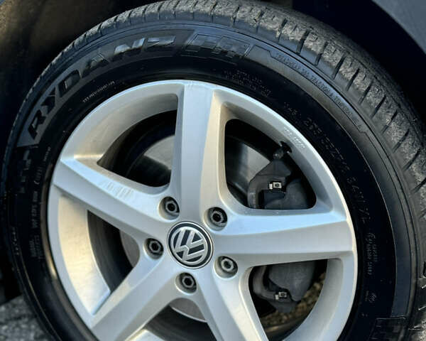 Фольксваген Гольф 2015 в Хмельницком на Automoto.ua Серый Фольксваген Гольф, объемом двигателя 1.6 л и пробегом 295 тыс. км за 9100 $, фото 19 на Automoto.ua