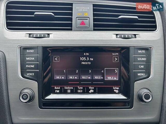 Серый Фольксваген Гольф, объемом двигателя 1.8 л и пробегом 194 тыс. км за 11800 $, фото 26 на Automoto.ua