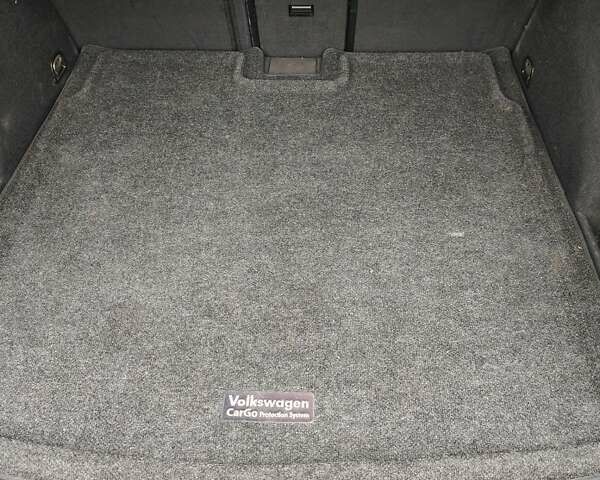 Серый Фольксваген Гольф, объемом двигателя 1.97 л и пробегом 269 тыс. км за 11400 $, фото 8 на Automoto.ua