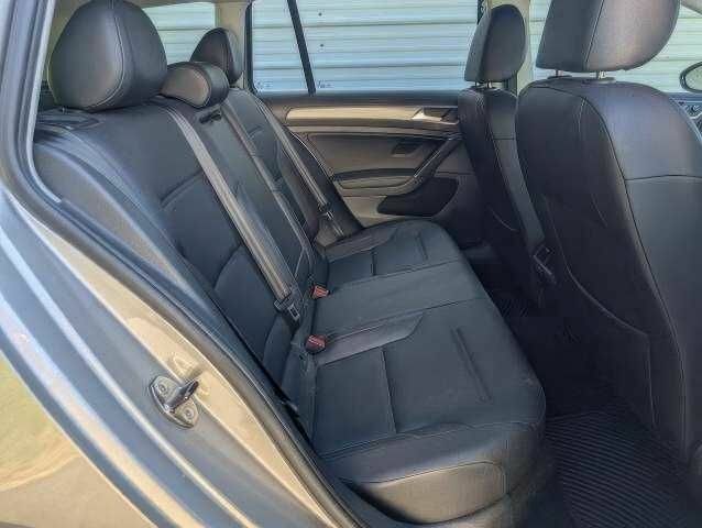 Серый Фольксваген Гольф, объемом двигателя 2 л и пробегом 121 тыс. км за 3900 $, фото 11 на Automoto.ua