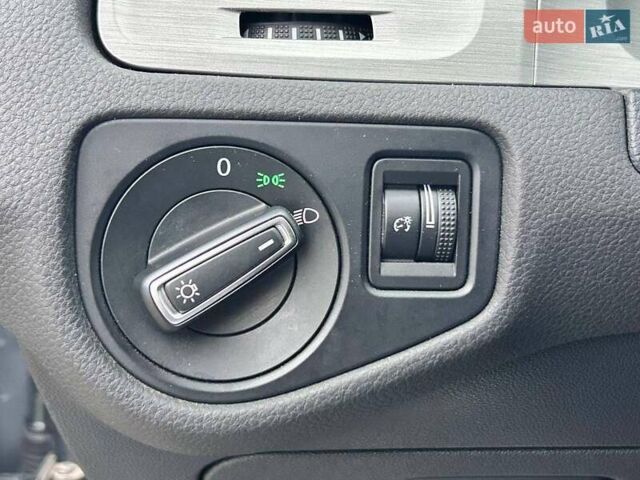 Серый Фольксваген Гольф, объемом двигателя 1.8 л и пробегом 194 тыс. км за 11800 $, фото 17 на Automoto.ua