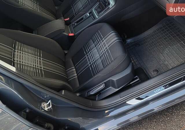 Сірий Фольксваген Гольф, об'ємом двигуна 1.6 л та пробігом 293 тис. км за 11800 $, фото 30 на Automoto.ua