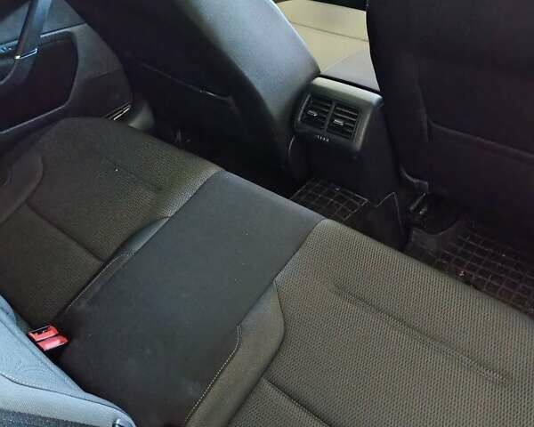 Серый Фольксваген Гольф, объемом двигателя 2 л и пробегом 85 тыс. км за 9999 $, фото 6 на Automoto.ua