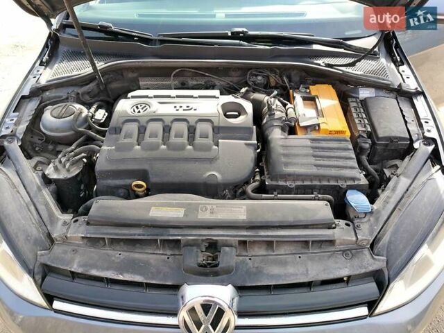Серый Фольксваген Гольф, объемом двигателя 1.97 л и пробегом 269 тыс. км за 11400 $, фото 19 на Automoto.ua
