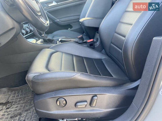 Сірий Фольксваген Гольф, об'ємом двигуна 1.97 л та пробігом 95 тис. км за 17500 $, фото 7 на Automoto.ua