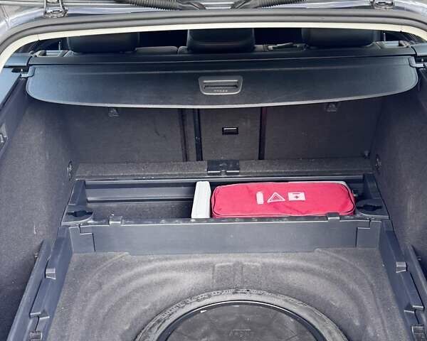 Сірий Фольксваген Гольф, об'ємом двигуна 1.8 л та пробігом 164 тис. км за 12800 $, фото 13 на Automoto.ua