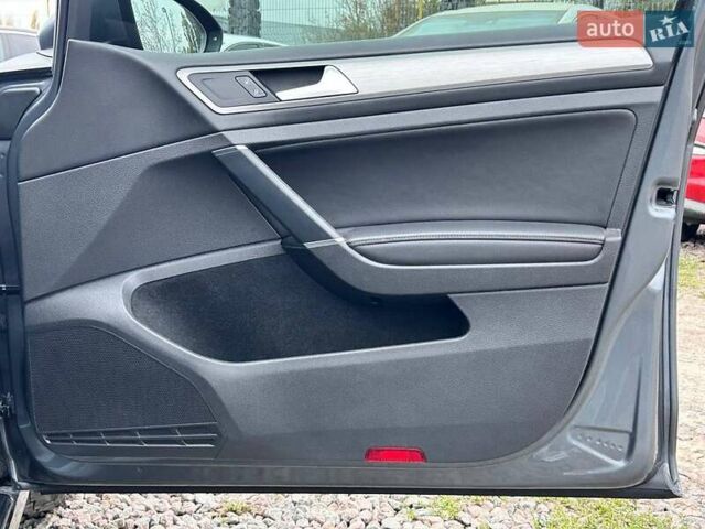 Серый Фольксваген Гольф, объемом двигателя 1.8 л и пробегом 194 тыс. км за 11800 $, фото 34 на Automoto.ua