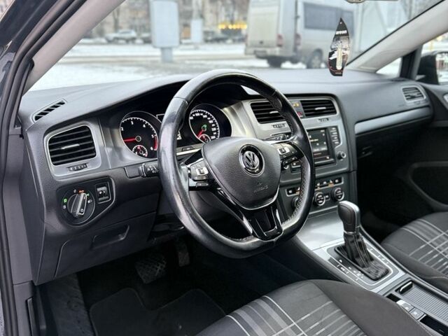 Сірий Фольксваген Гольф, об'ємом двигуна 2 л та пробігом 300 тис. км за 11000 $, фото 7 на Automoto.ua