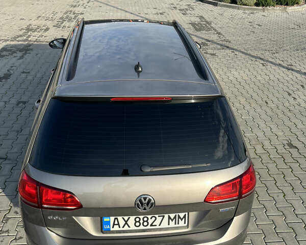 Серый Фольксваген Гольф, объемом двигателя 1.6 л и пробегом 260 тыс. км за 11700 $, фото 7 на Automoto.ua