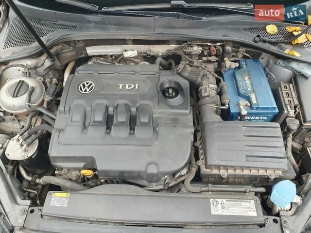 Серый Фольксваген Гольф, объемом двигателя 1.6 л и пробегом 170 тыс. км за 7999 $, фото 6 на Automoto.ua