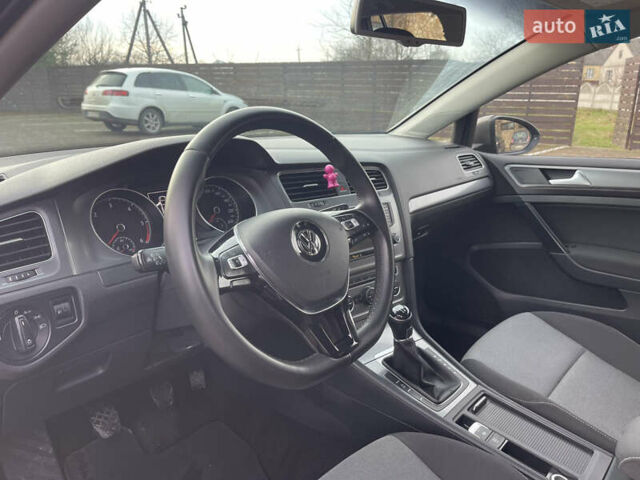 Серый Фольксваген Гольф, объемом двигателя 1.6 л и пробегом 237 тыс. км за 9800 $, фото 14 на Automoto.ua