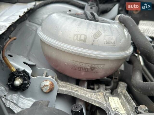 Серый Фольксваген Гольф, объемом двигателя 1.6 л и пробегом 236 тыс. км за 11450 $, фото 96 на Automoto.ua