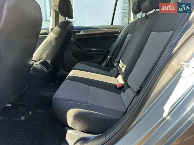 Фольксваген Гольф 2015 в Червонограде на Automoto.ua Серый Фольксваген Гольф, объемом двигателя 1.6 л и пробегом 223 тыс. км за 12157 $, фото 55 на Automoto.ua