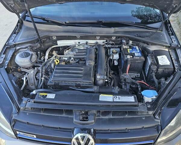 Серый Фольксваген Гольф, объемом двигателя 1.4 л и пробегом 247 тыс. км за 10800 $, фото 17 на Automoto.ua
