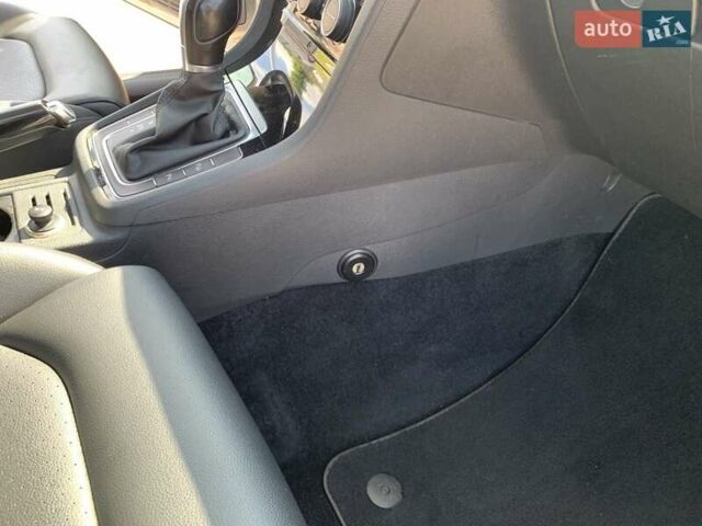 Сірий Фольксваген Гольф, об'ємом двигуна 2 л та пробігом 132 тис. км за 15900 $, фото 6 на Automoto.ua